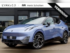 Lynk & Co 02 - 276PK More, 360 Graden Camera, Harman Kardon, Panoramadak, Elektrisch bedienbare voorstoel