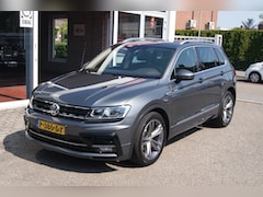 Volkswagen Tiguan - 1.4 TSI ACT Comfortline Business R Navi, Cruise, Trekhaak, Pdc, Pano, RIJKLAARPRIJ