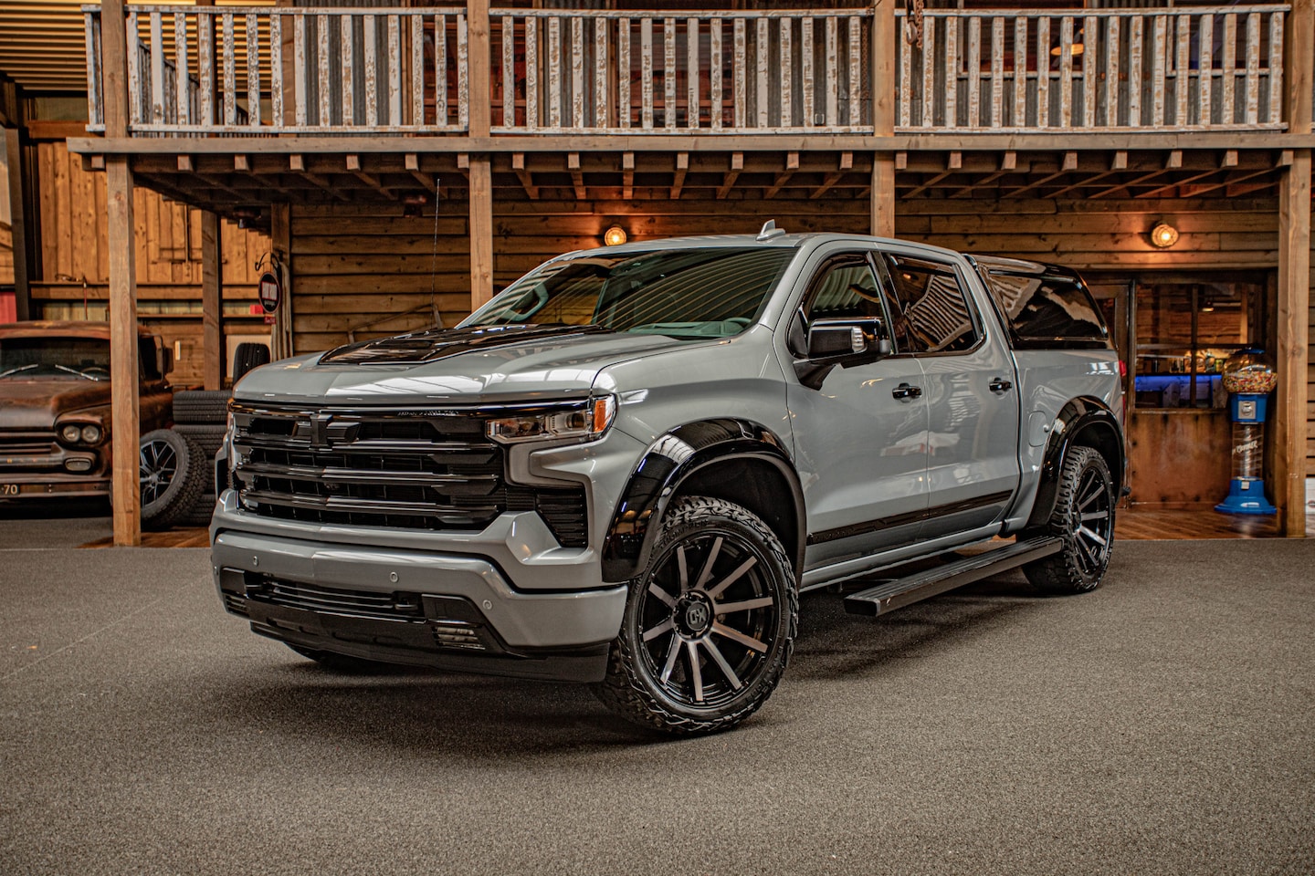 Chevrolet Silverado - 6.2 V8 High country BPM VRIJ! | Widebody | Adaptief onderstel | Adaptieve Cruise | Huif | - AutoWereld.nl