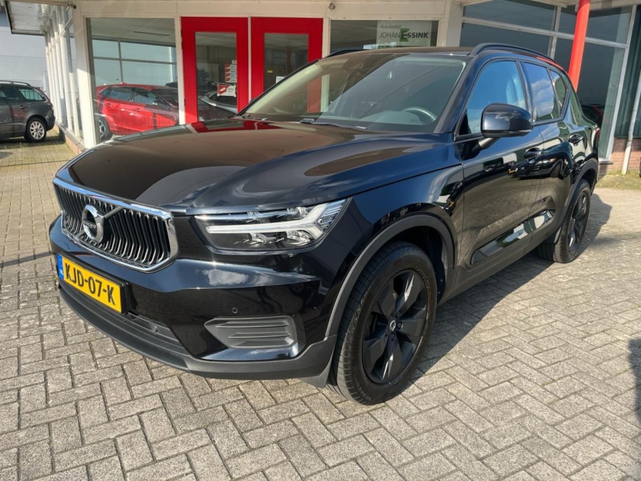 Volvo XC40 - 1.5 T2 129PK Aut. LED/Careplay/NAVI - AutoWereld.nl