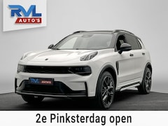 Lynk & Co 01 - 1.5 More | Leder| Pano | Stoel+Stuurwielverwarming | Keyless