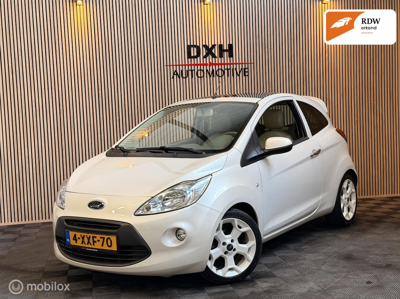 Ford Ka - 1.2 Titanium X s/s APK6/2027 PANO LEDER STOELVW AIRC - AutoWereld.nl