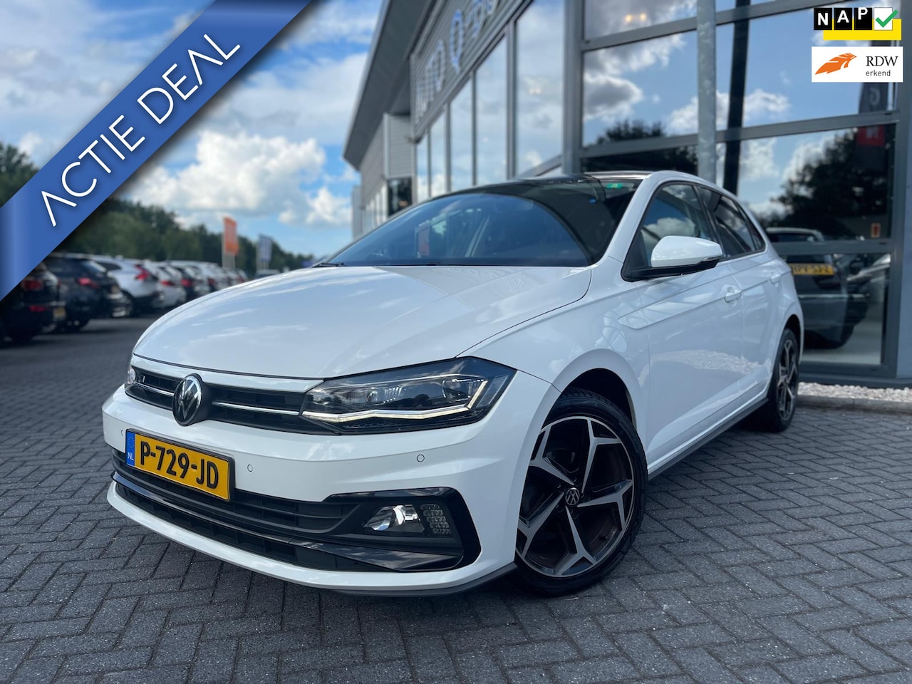 Volkswagen Polo - 1.0 TSI Highline Business R | Automaat | Stoelverwarming | PDC | Navi | Cruise | Led | Cli - AutoWereld.nl