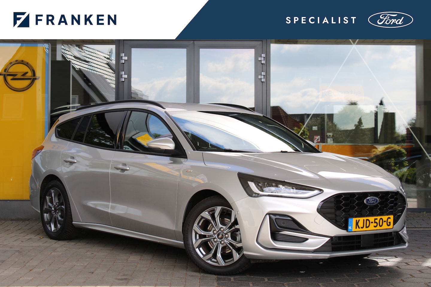 Ford Focus Wagon - 1.0 EcoBoost Hybrid ST Line X | Leder UNIEK! | Trehaak | Winterpack | Adaptive cruise - AutoWereld.nl