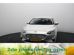 Ford Focus Wagon - 1.0 EcoBoost Titanium X Business | Automaat | Navigatie | Camera | Led