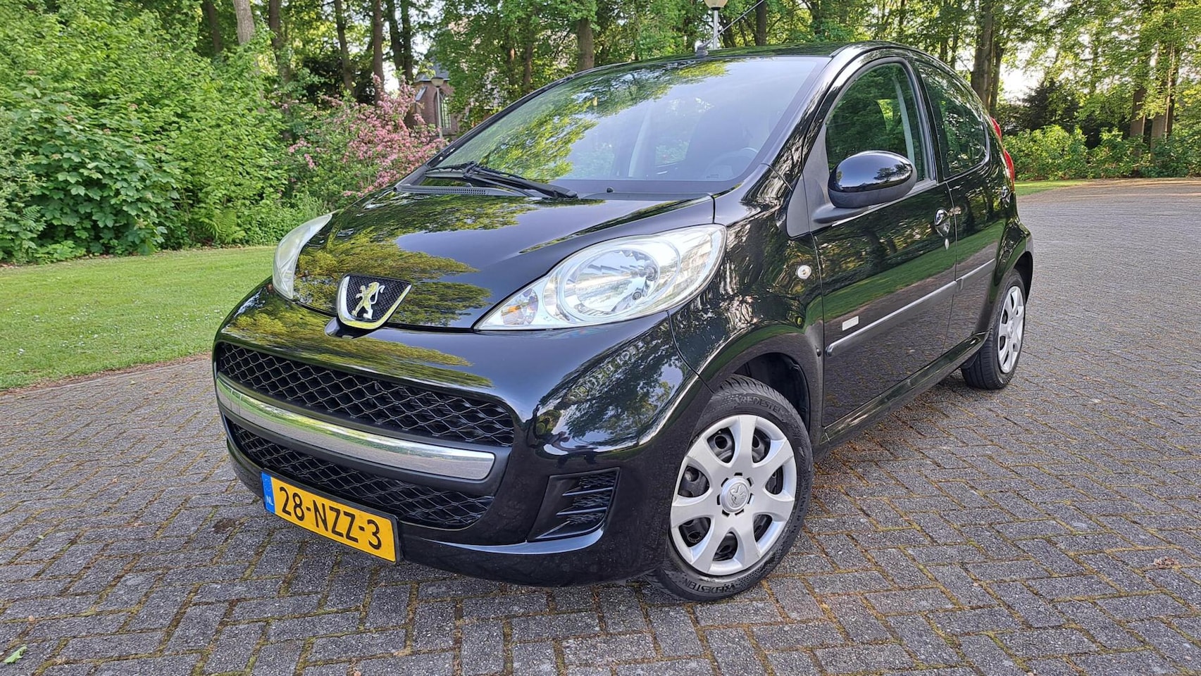 Peugeot 107 - 1.0-12V Millesim 200 1.0-12V Millesim 200 - AutoWereld.nl