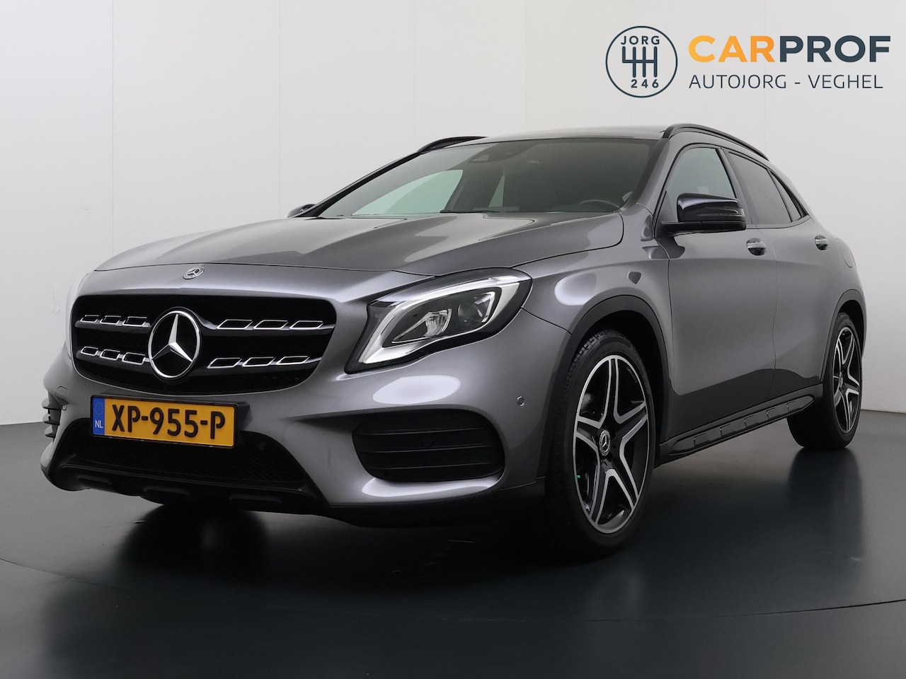Mercedes-Benz GLA-Klasse - 180 Business Solution AMG Night Upgrade Camera | Pano | Stoelverwarming | Navigatie | - AutoWereld.nl