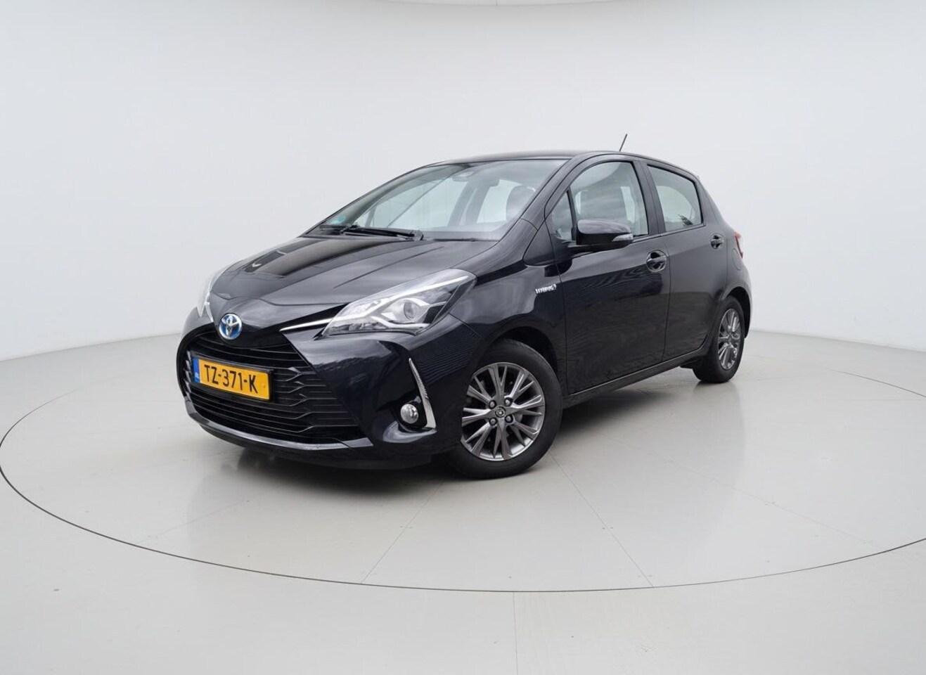 Toyota Yaris - 1.5 Hybrid Design Sport AIRCO AUTOMAAT CAMERA - AutoWereld.nl