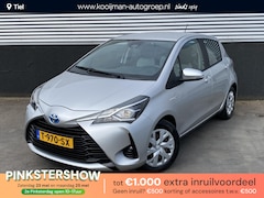 Toyota Yaris - 1.5 Hybrid Aspiration Navigatie, Achteruitrijcamera, smart Key,