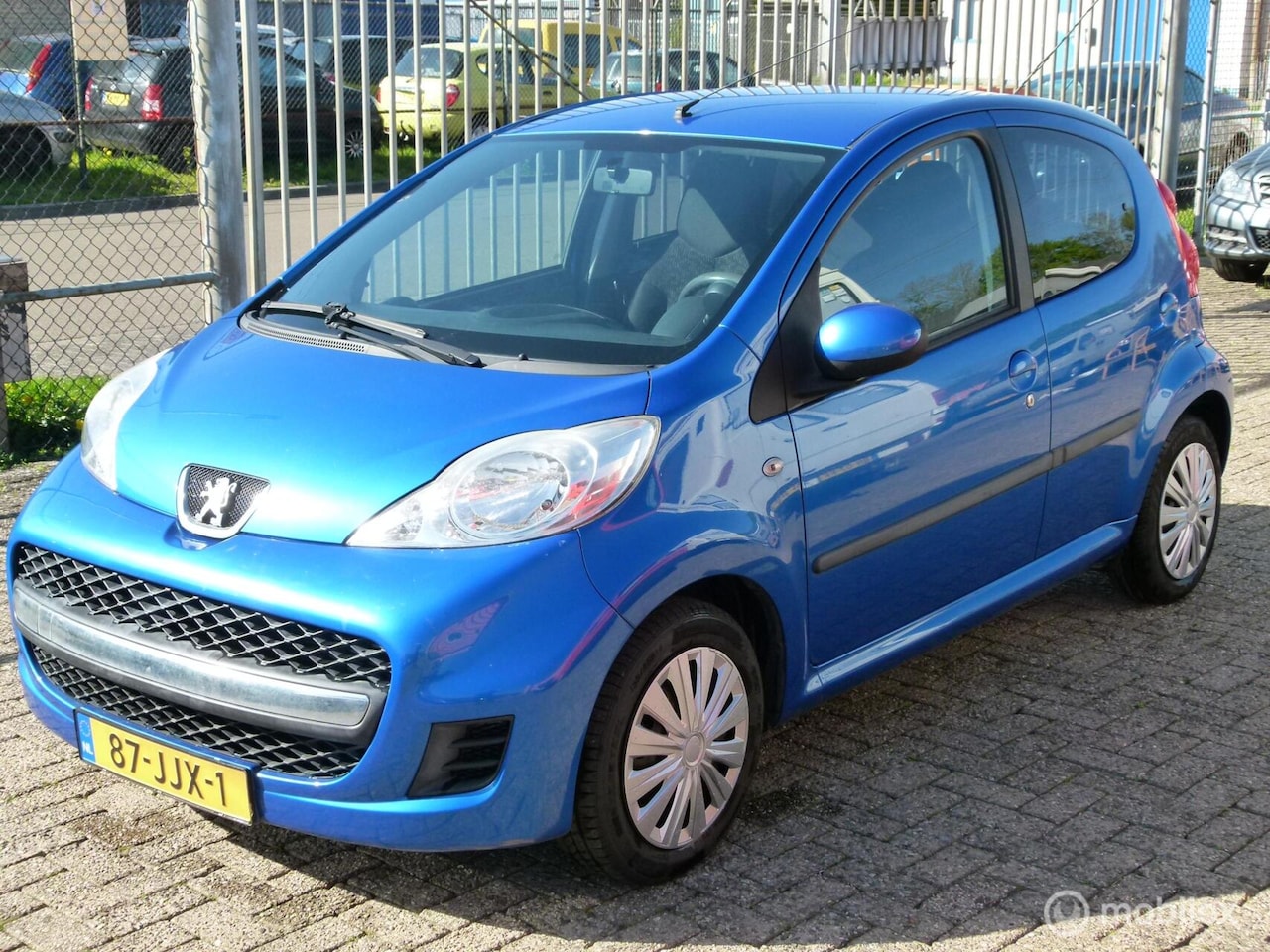 Peugeot 107 - 1.0-12V Sublime 1.0-12V Sublime - AutoWereld.nl