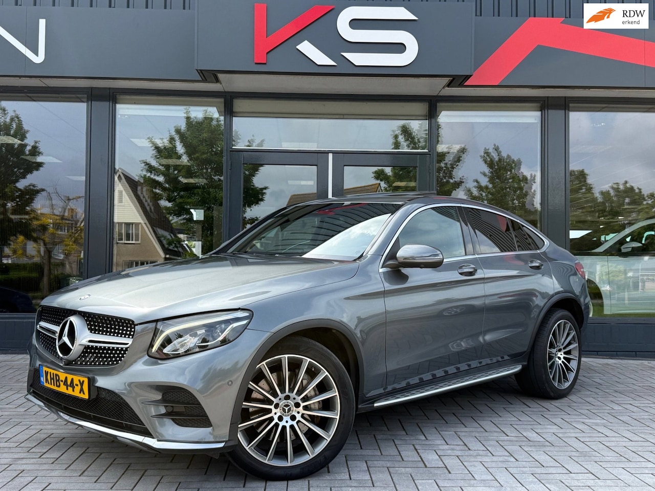 Mercedes-Benz GLC-klasse Coupé - 250 4MATIC AMG Kanteldak 360 camera - AutoWereld.nl
