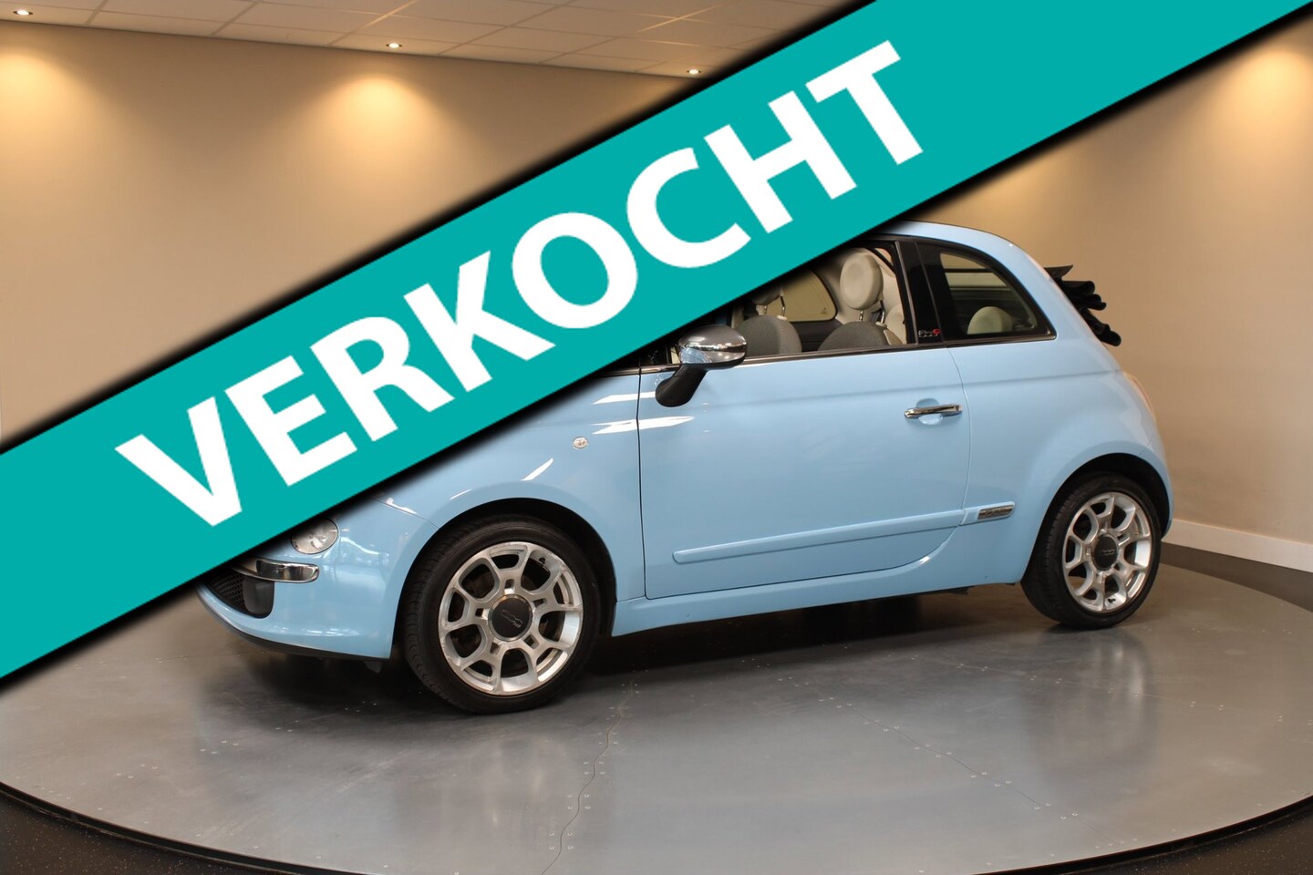 Fiat 500 C - 0.9 TwinAir Turbo Lounge *Baby Blauw* All-seasons|PDC|16''Lm-velgen|NAP - AutoWereld.nl