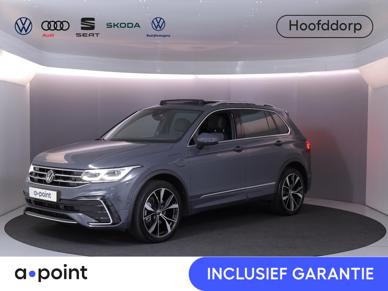 Volkswagen Tiguan - 1.4 TSI eHybrid R-Line Business 245pk | 19'LM-velgen| Pano-dak| Camera - AutoWereld.nl