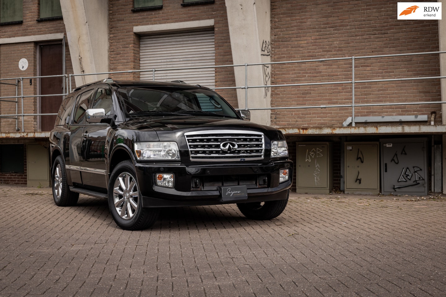 Infiniti QX - QX56 AWD 5.6 V8 AUT (320pk) 8-persoons - AutoWereld.nl
