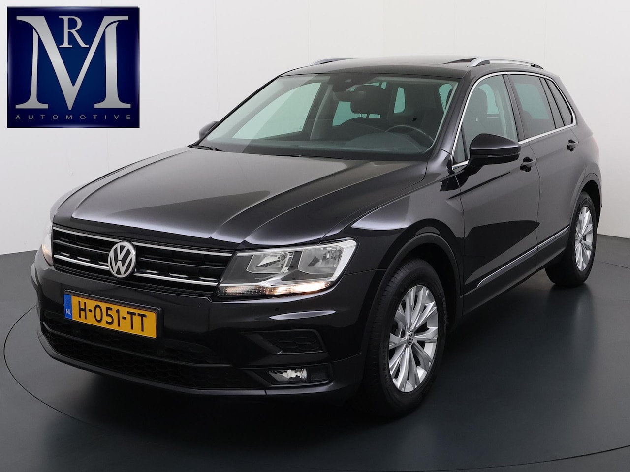 Volkswagen Tiguan - 1.5 TSI ACT Comfortline Business ORIGINEEL NL AUTO MET NAP | AUTOMAAT | PANORAMADAK | ADAP - AutoWereld.nl