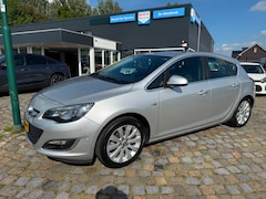 Opel Astra - 1.4 Turbo Edition