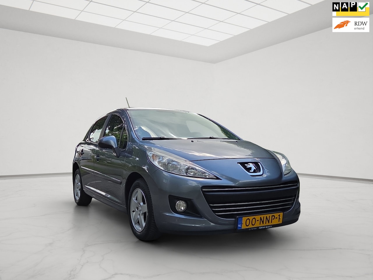 Peugeot 207 - 1.4 VTi Style 1.4 VTi Style - AutoWereld.nl