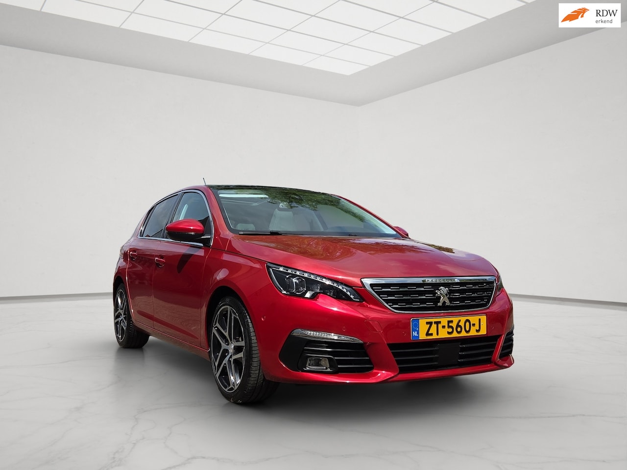 Peugeot 308 - 1.2 PureTech Allure |VOLOPTIES!| - AutoWereld.nl