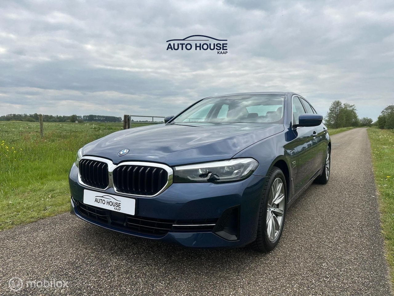 BMW 5-serie - 545e xDrive Executive | PANO | LEDER - AutoWereld.nl