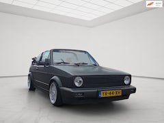 Volkswagen Golf Cabriolet - 1.8