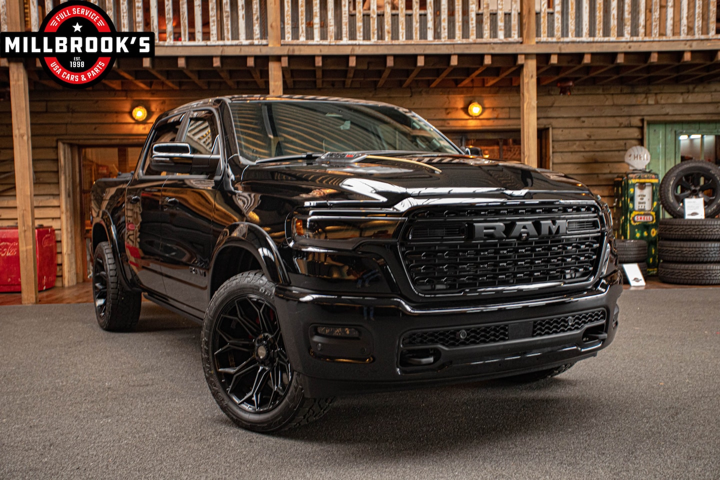 Dodge Ram 1500 - limited H/O 540PK Widebody, Luchtvering, Massage Stoelen, 360, Head-up, H/K, Pasanger disp - AutoWereld.nl