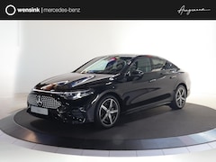 Mercedes-Benz CLA-Klasse - 200 Business Solution AMG 58 kWh | Panoramadak | Premium Pakket | Superscreen | Trekhaak |