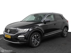 Volkswagen T-Roc - 1.5 TSI 150 Pk Sport| DSG Automaat | Standkachel | Elec. achterklep | Stoel verwarming | M