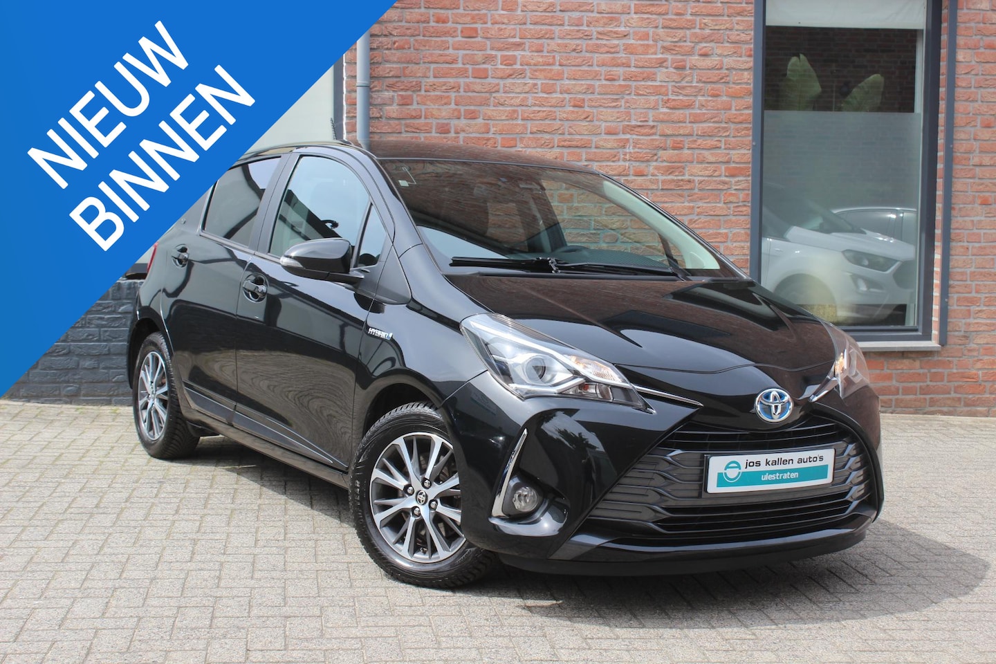 Toyota Yaris - 1.5 Hybrid Y20 DAB, Camera, Carplay, PDC, Keyless - AutoWereld.nl