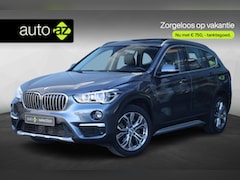 BMW X1 - xDrive20i High Executive / Panorama / Sportstoelen