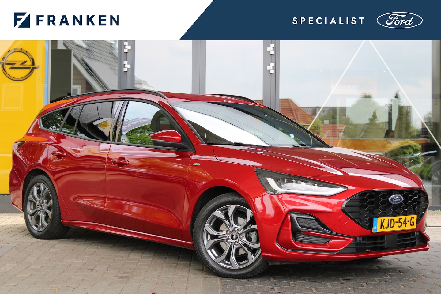 Ford Focus Wagon - 1.0 EcoBoost Hybrid ST Line X | Head-Up | Adaptieve cruise | Trekhaak | Winterpack - AutoWereld.nl