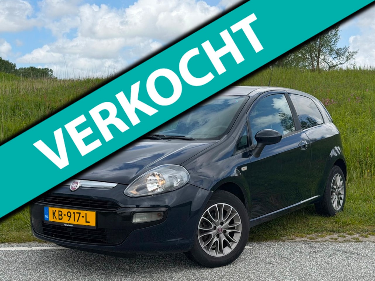 Fiat Punto Evo - 1.2 / AIRCO / NW DISTRIBUTIERIEM / RIJDT GOED - AutoWereld.nl