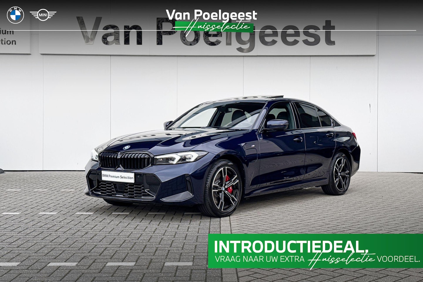 BMW 3-serie - Sedan 330e M Sport Pro | Panoramadak | Comfort Pack | Huisselectie - AutoWereld.nl