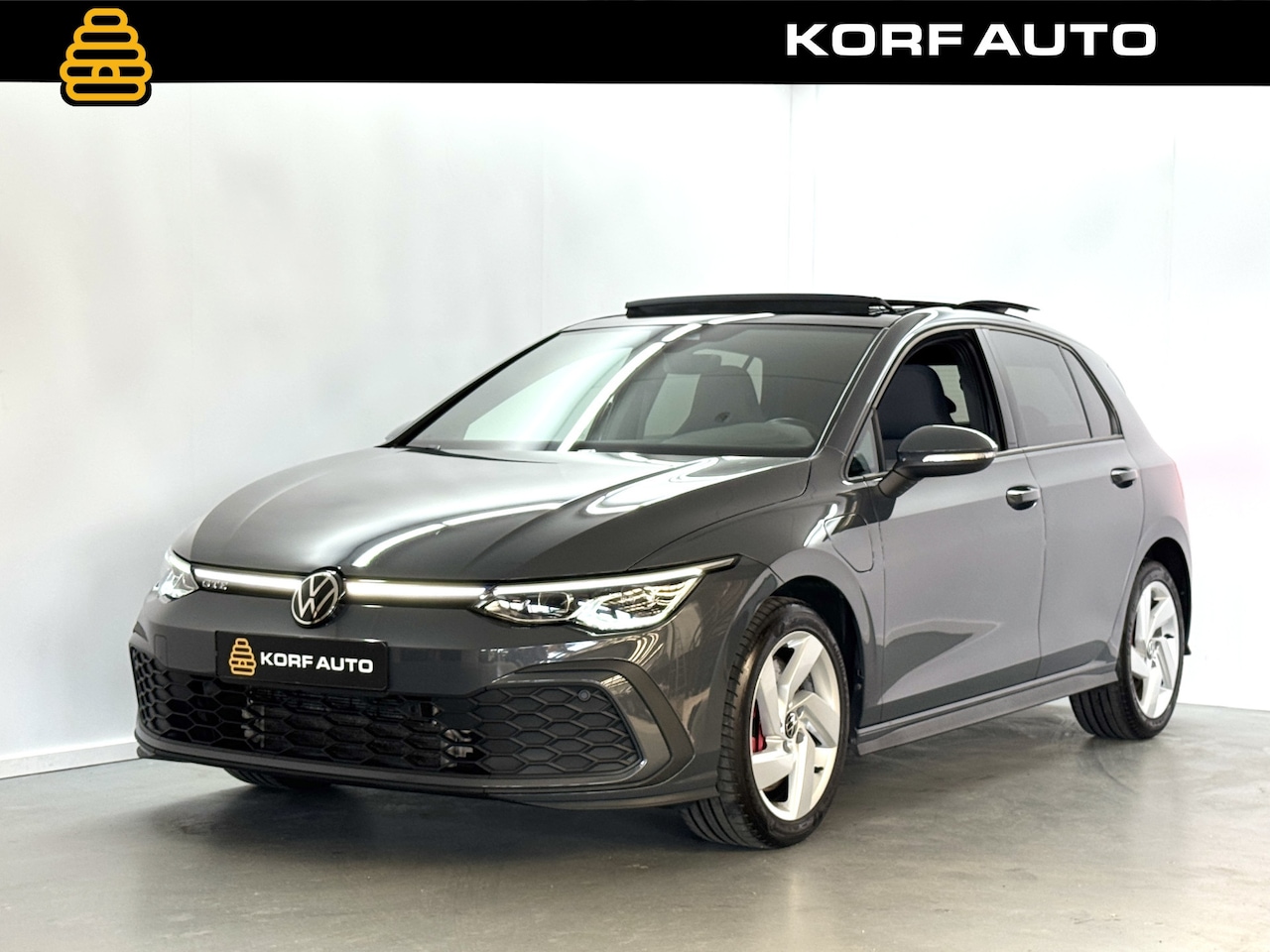 Volkswagen Golf - 1.4 GTE 245PK DSG PHEV / Pano / Camera / Winter - AutoWereld.nl