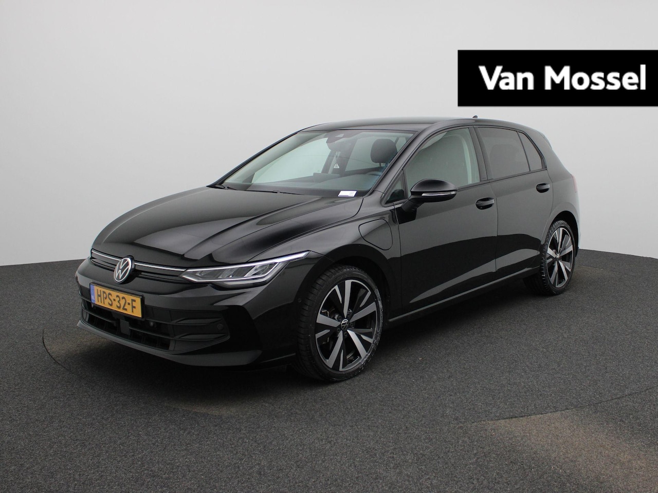Volkswagen Golf - 1.5 eHybrid Life Edition Navigatie | Camera | Parkeersensoren | Cruise control | 18 Inch V - AutoWereld.nl