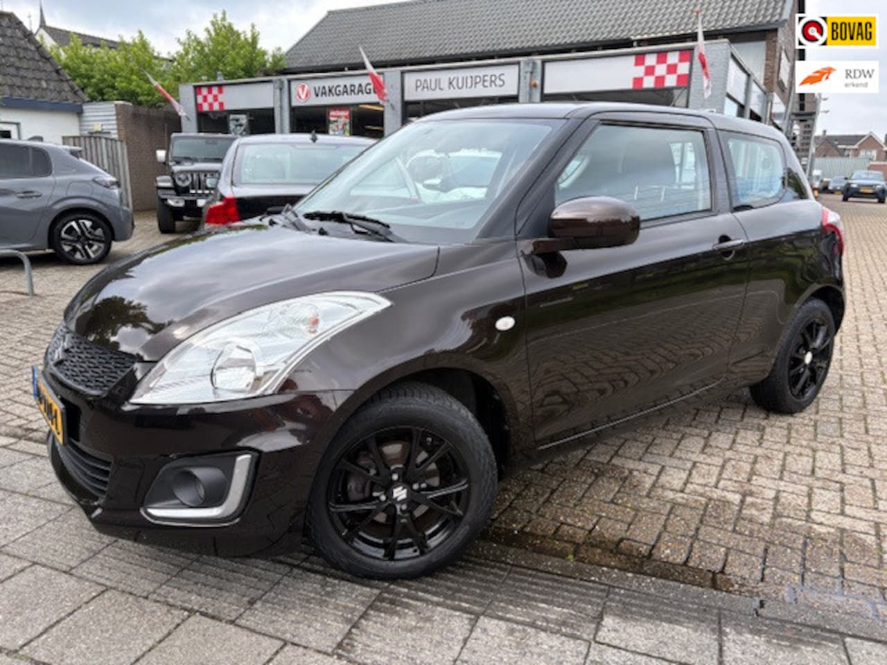 Suzuki Swift - 1.2 Bandit EASSS *airco + LM-velgen + parkeersensor* - AutoWereld.nl