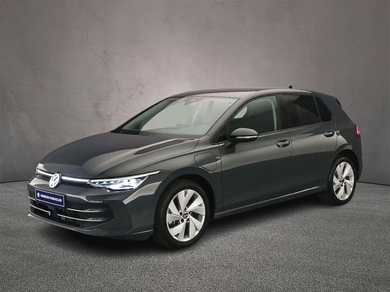 Volkswagen Golf - Life Edition 1.5 TSI eHybrid 204pk DSG Automaat Adaptive cruise control, LED matrix koplam - AutoWereld.nl