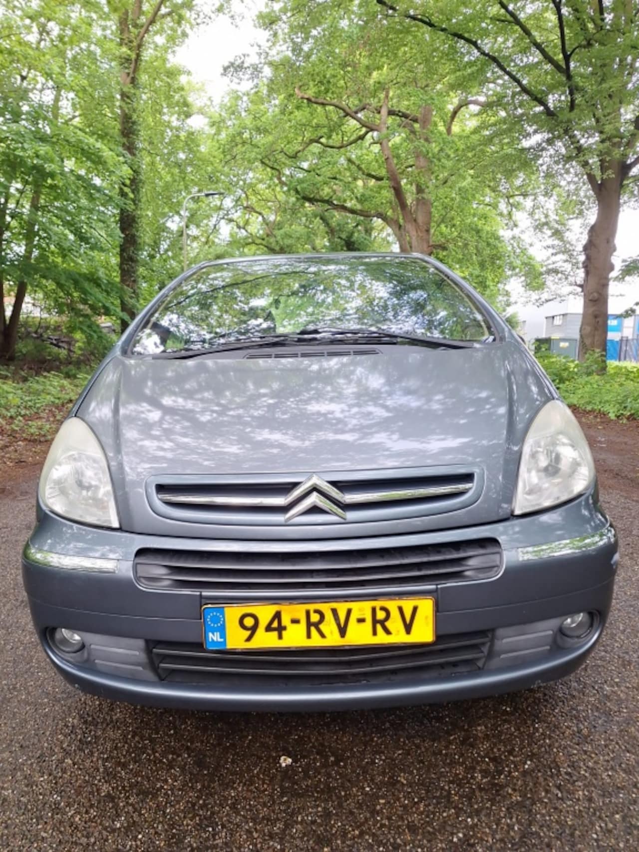 Citroën Xsara Picasso - 1.8i-16V Attraction met nieuwe apk, airco en wijnig km - AutoWereld.nl