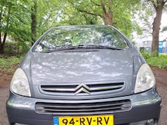 Citroën Xsara Picasso - 1.8i-16V Attraction met nieuwe apk, airco en wijnig km