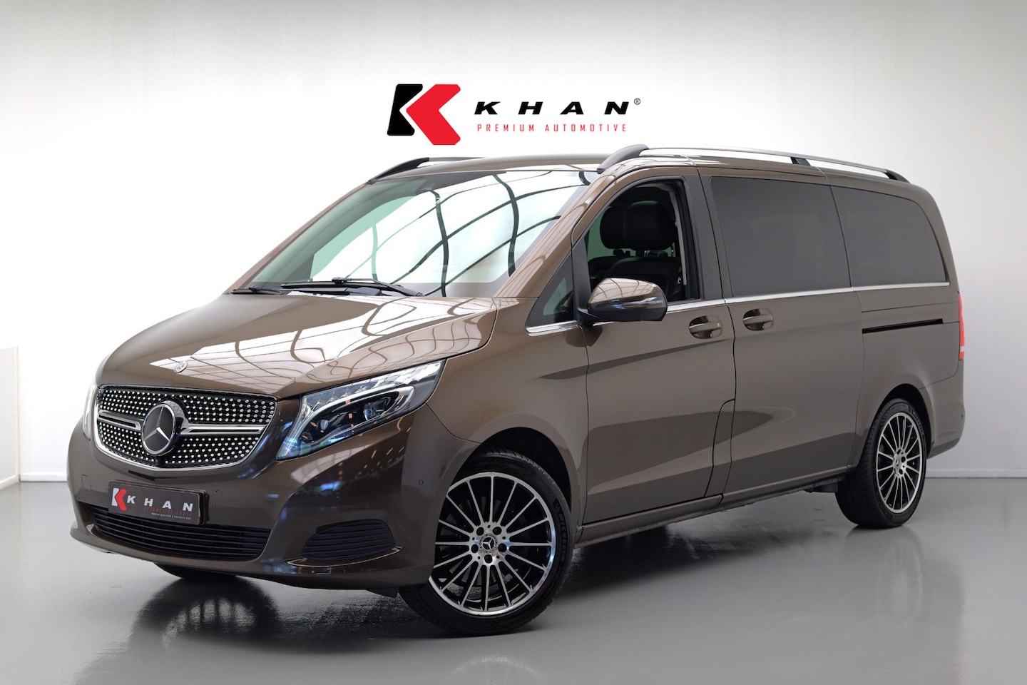 Mercedes-Benz V-klasse - 250d 4-MATIC Lang |7-Pers|Pano|Burmester| - AutoWereld.nl