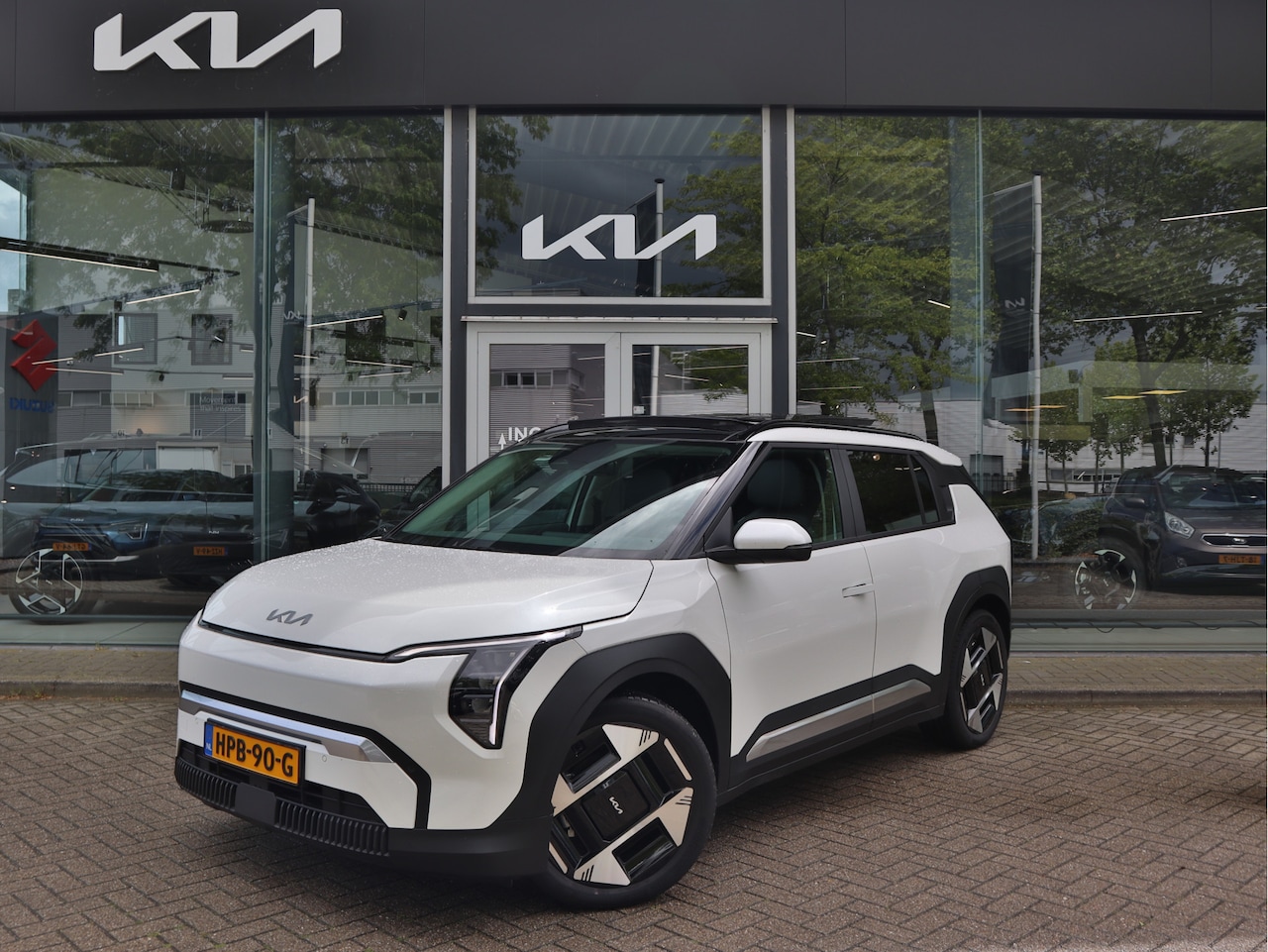 Kia EV3 - Plus Advanced 58.3 kWh | Kantel/Schuifdak | Stuur + Stoelverwarming | Leder | Tot 10Jr. Ki - AutoWereld.nl
