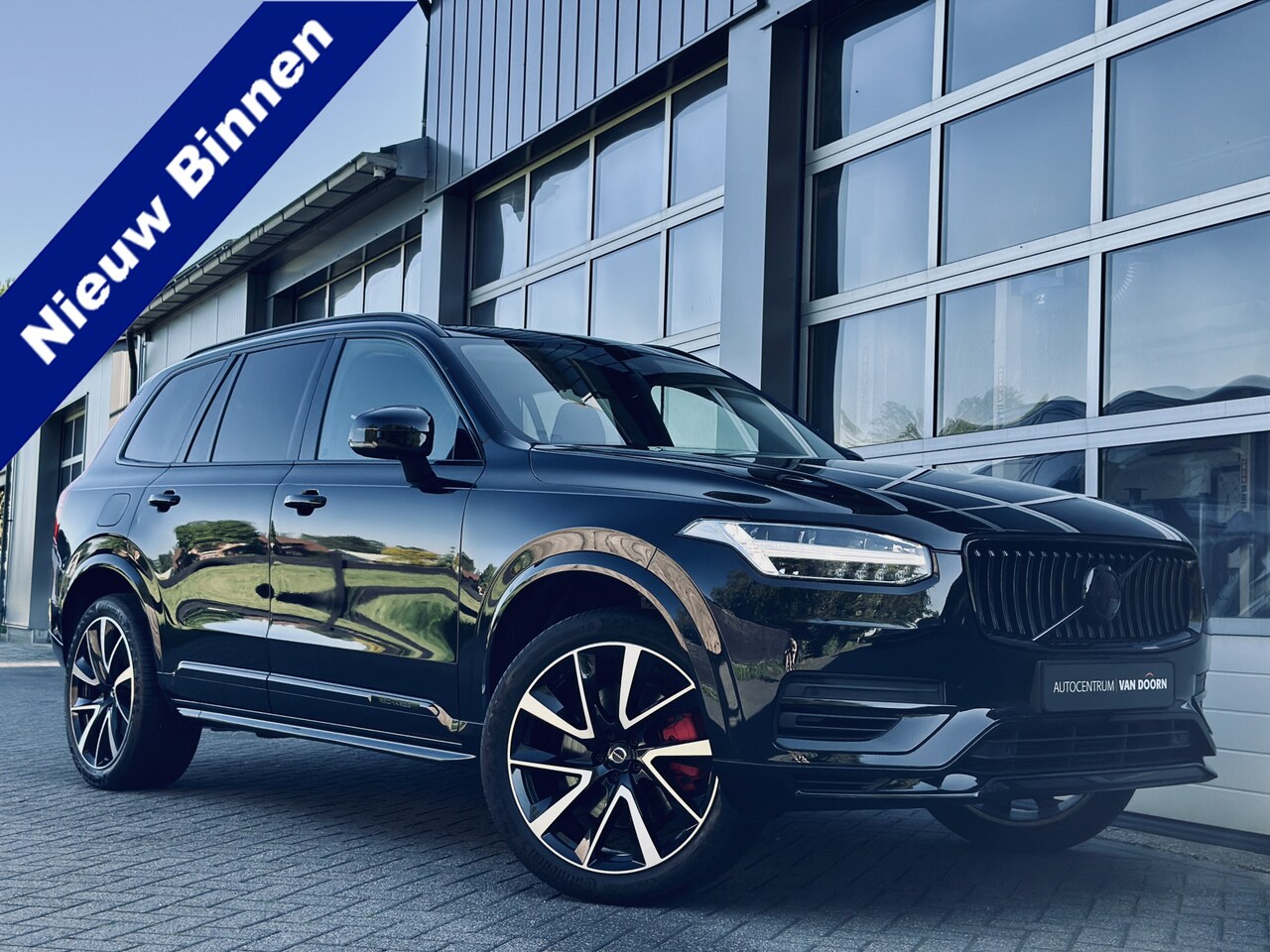 Volvo XC90 - 2.0 T8 Recharge | AWD | Black Edition | 7-zits | Leer | Trekhaak | 21" wielen | Adapt Crui - AutoWereld.nl