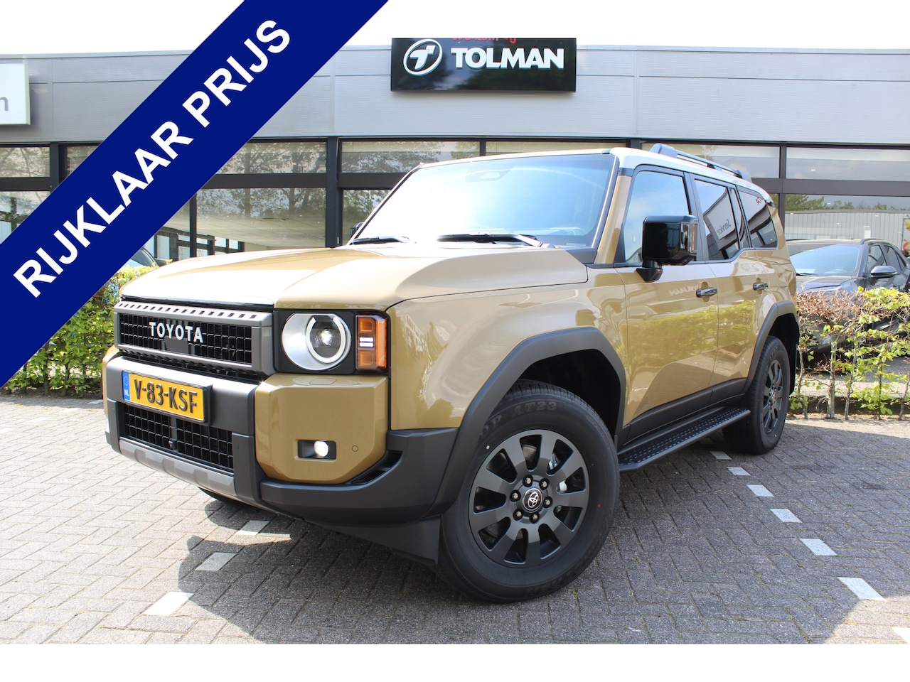 Toyota Land Cruiser - 2.8 D-4D Window Van First Edition | Rijklaar | Trekhaak | Memory | Leder | Stoelkoeling + - AutoWereld.nl