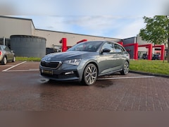 Skoda Scala - 1.0 TSI Sport Business PANO|DSG|Stoelverwarming|Cruise Control|Lane Assist|