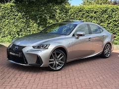 Lexus IS - 300h Hybrid F-Sport Trekhaak Mark Levinson Adaptieve Cruise Controle