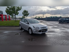 Ford Focus - 1.6 EcoBoost Titanium PDC|Stoelverwarming|Cruise Control|