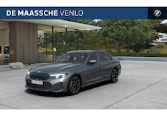 BMW 3-serie - 330e M Sport Automaat / Schuif-kanteldak / Sportstoelen / Adaptieve LED / Comfort Access /