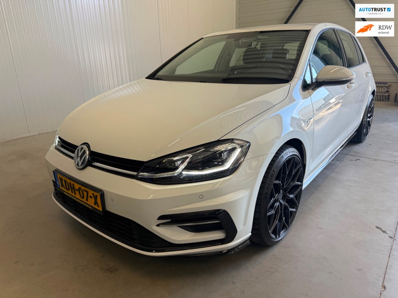 Volkswagen Golf - 1.5 TSI Highline Business R line - AutoWereld.nl
