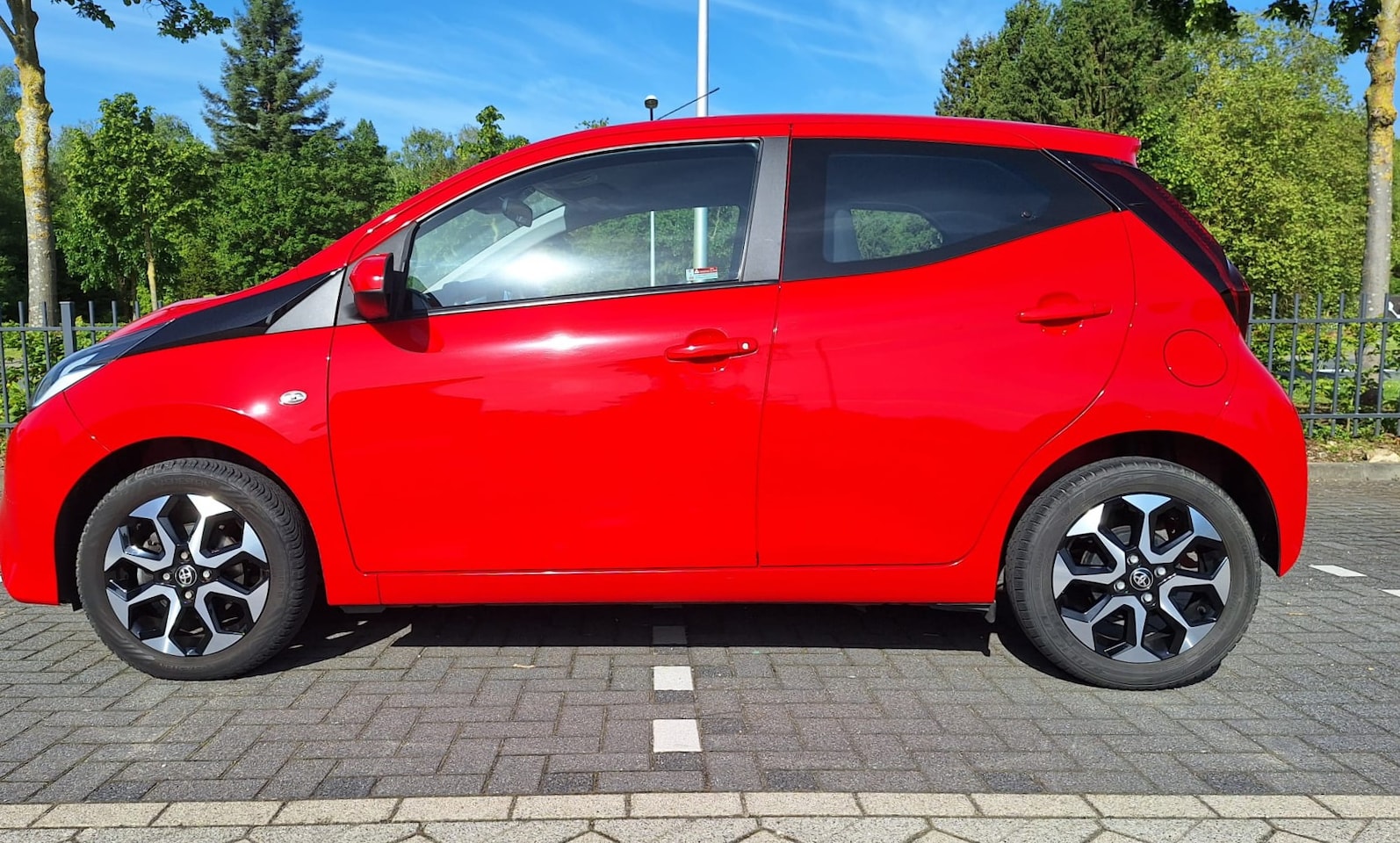 Toyota Aygo - 1.0 VVT-i x-joy - AutoWereld.nl