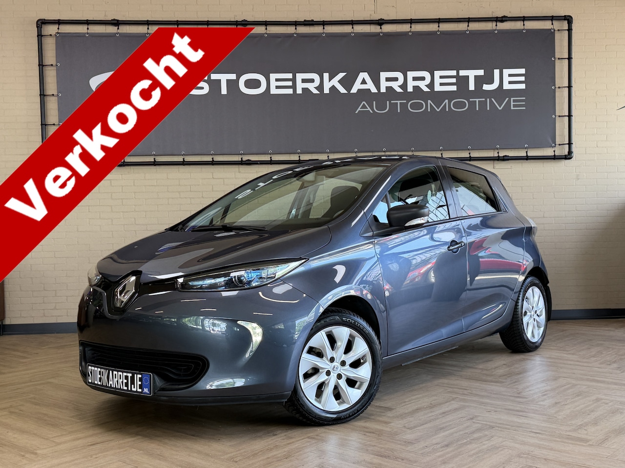 Renault Zoe - R90 41 kWh (Huur Accu) Navigatie | Clima | 16" | Cruise control | Bluetooth | Dealer onder - AutoWereld.nl
