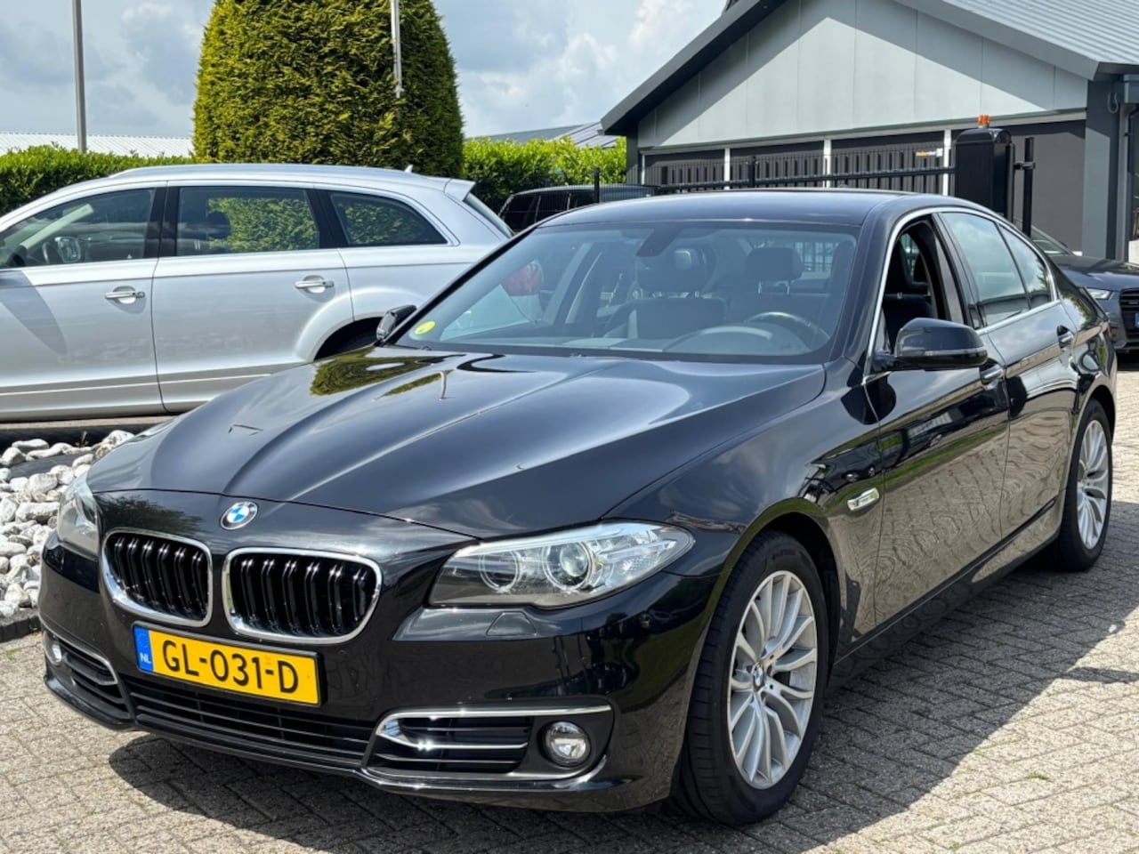 BMW 5-serie - 520D Automaat Sedan High Executive 2014 Zwart - AutoWereld.nl